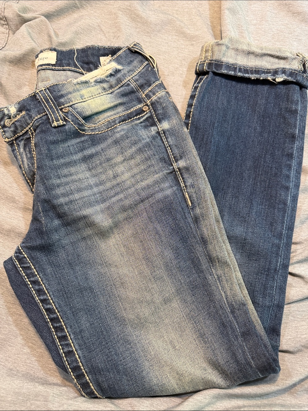 BKE Women's Straight Leg Jeans in Faded Blue